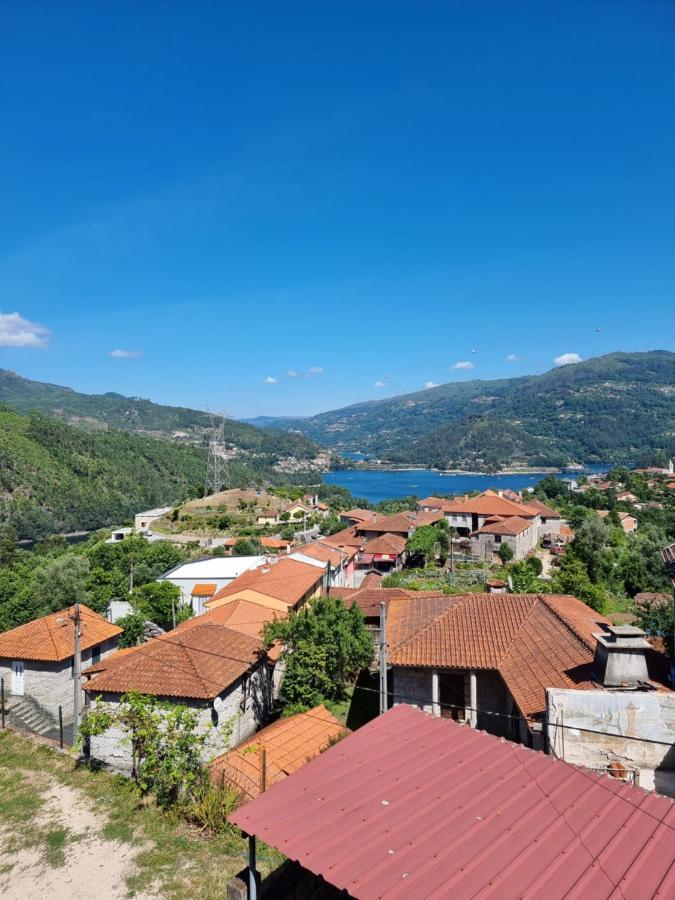 Alojamento Casa Da Eira Geres Exteriör bild